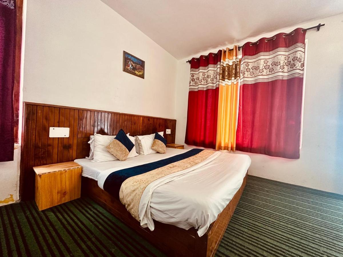Hotel Alpine Manāli Exterior foto